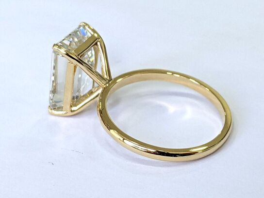 5,10 ct Diamant og 18 kt. hvidguldring (Lab fremstillet*) IGI.