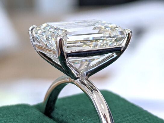 9,35 ct Diamant og 18 kt. hvidguldring (Lab fremstillet*) IGI