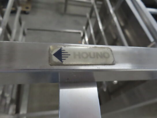 2 stk stikvogne, den ene med løft HOUNO