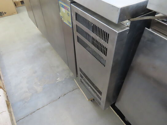 Kølebord m. 3 låger