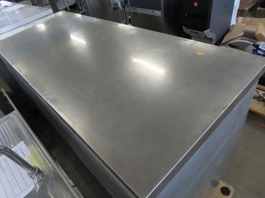 Kølebord m. 3 låger