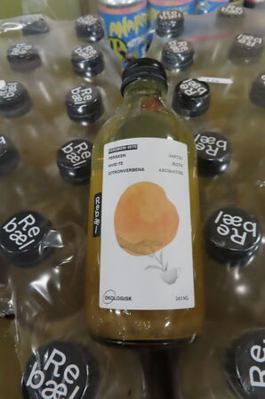 Diverse øl, sodavand og saft (overskredet holdbarhed)