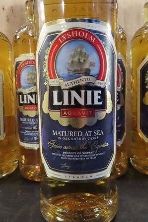 5 fl. Akvavit LINIE 50cl.