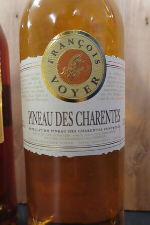3 fl. Dessertvin PINEAU DES CHARENTES 75cl.