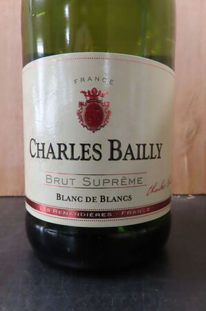 6 fl. Mousserende vin CHARLES BAILLY 75cl.