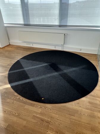 Rundt tæppe ca. Ø240 cm