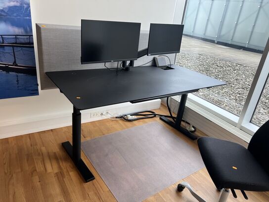 Elhæve/sænkebord DUBA-B8 80x180cm inkl. indh. & 2 stk. 24/27" skærme