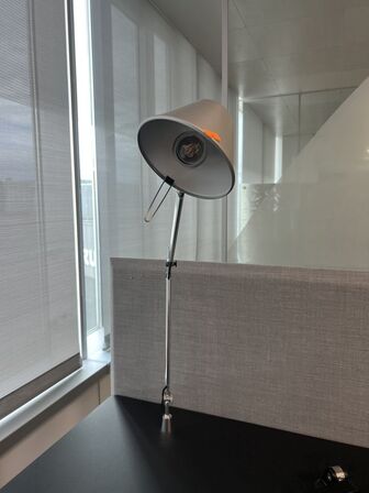 Elhæve/sænkebord DUBA-B8 80x180cm inkl. indh. & 27" LENOVO skærm