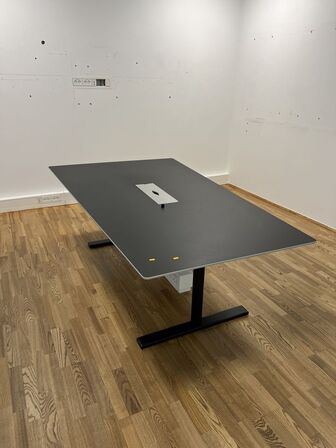 Konferencebord DUBA-B8