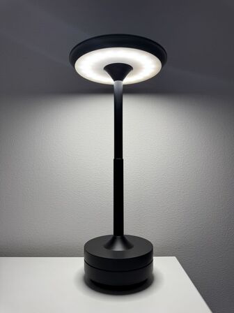 Bordlampe - Bærbar og dæmpbar i sort aluminium