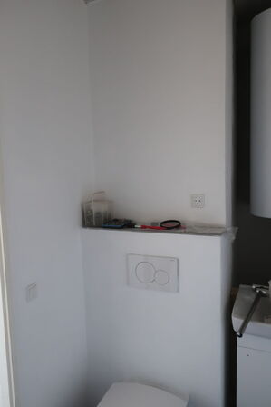 Pavillion indrettet som mandskabsvogn m. toilet & bad
