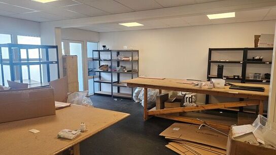 Stort parti reoler 49 fag