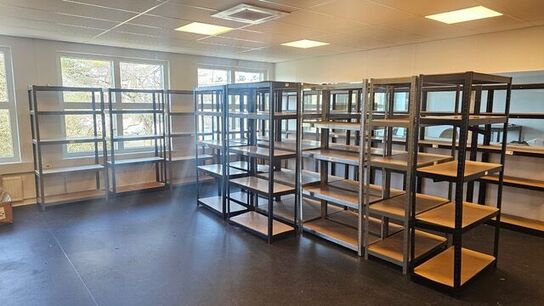 Stort parti reoler 45 fag