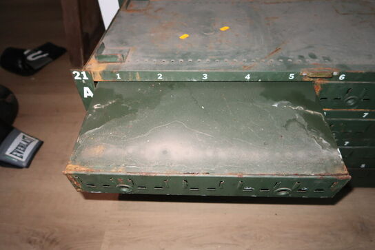 Opbevaringsmøbel med skuffer