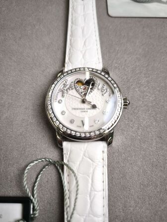Ur FREDERIQUE CONSTANT Heart Beat Limited Edition - 34 mm