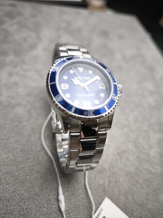 Ur SECTOR 230 - 35 mm