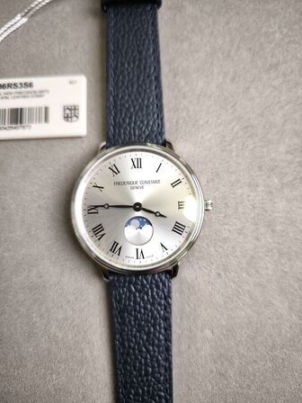 Ur FREDERIQUE CONSTANT Classics Moonphase - 39 mm