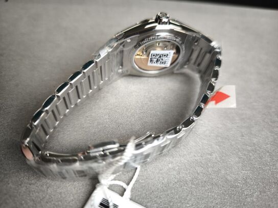 Ur FREDERIQUE CONSTANT Highlife - 34 mm