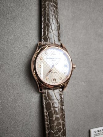 Ur FREDERIQUE CONSTANT Ladies - 36 mm