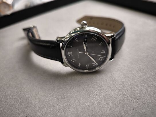 Ur MONTBLANC MONTBLANC STAR LEGACY AUTOMATIC DAY & DATE - 39 mm