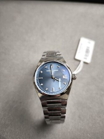 Ur FREDERIQUE CONSTANT Highlife - 31 mm