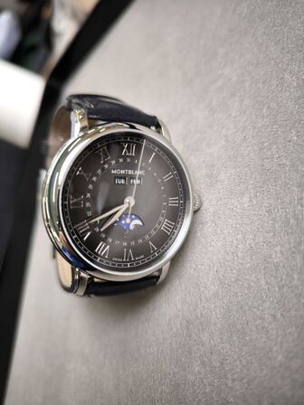 Ur MONTBLANC Star Legacy - 42 mm
