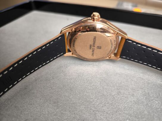 Ur FREDERIQUE CONSTANT Horological Smartwatch - 42 mm