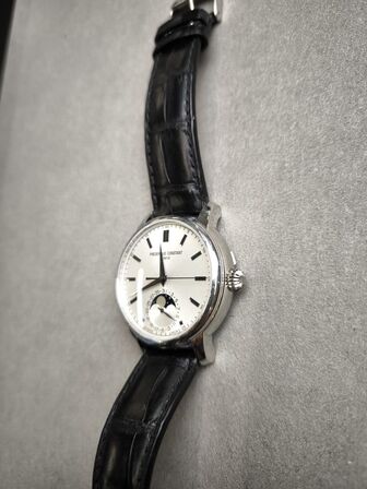 Ur FREDERIQUE CONSTANT Classic Moonphase Date - 40 mm