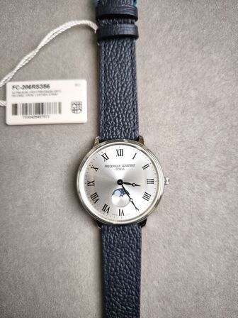 Ur FREDERIQUE CONSTANT Classics Moonphase - 39 mm
