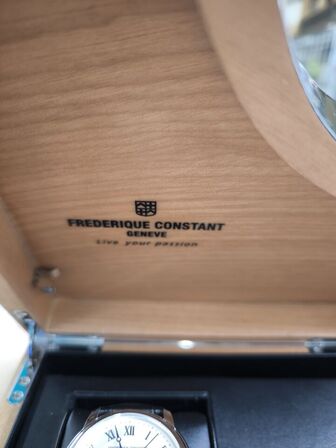 Ur FREDERIQUE CONSTANT Classics Manufacture - 42 mm