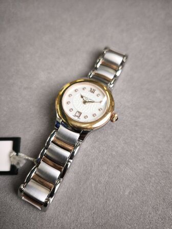 Ur FREDERIQUE CONSTANT Delight - 28 mm