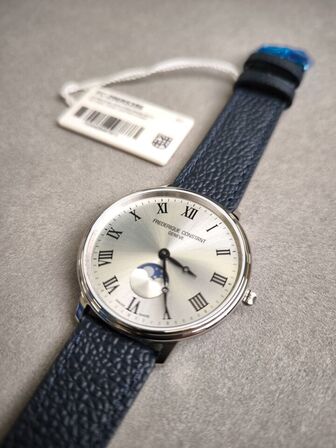 Ur FREDERIQUE CONSTANT Classics Moonphase - 39 mm