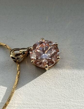 Solitaire vedhæng med 3 carat pink lab-grown diamant