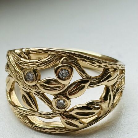 Guld ring i 14 kt med