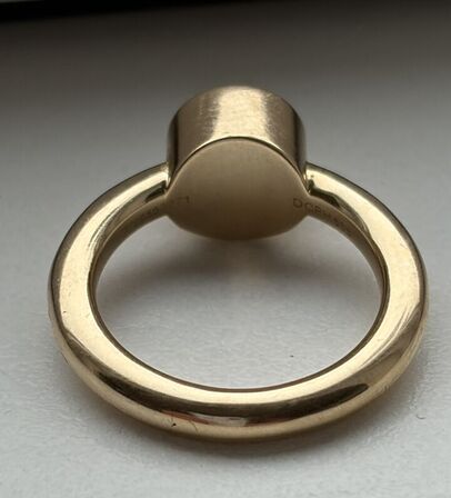 Solitairering af 14 kt. guld med smaragdslebet laboratorieskabt diamant