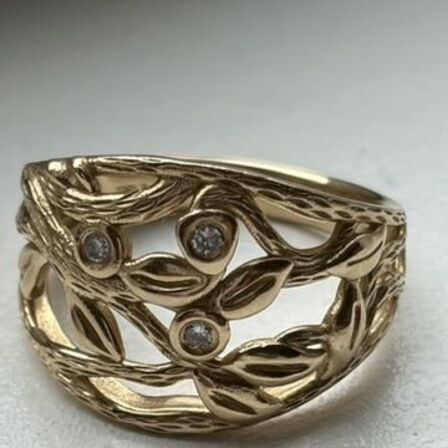 Guld ring i 14 kt med