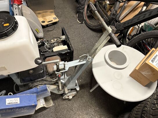 Beton/asfaltkærer USSMAC FS 9B