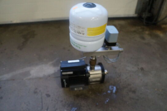 Trykforøgerpumpe GRUNDFOSS