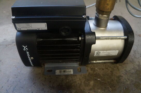 Trykforøgerpumpe GRUNDFOSS