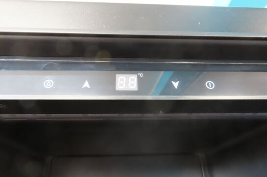 Vinkøleskab SCANDOMESTIC SV 138 B