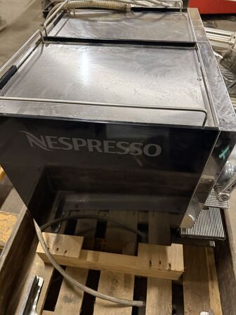 Nespresso maskine Aquila 220 (MOMSFRI)