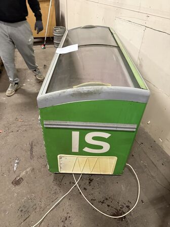 Kummefryser på hjul (is reklamer) l. 170 d. 70 h. 95 (MOMSFRI)