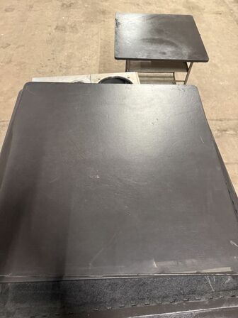 12 stk. Kunstlæder bordplader 80*80 (MOMSFRI)