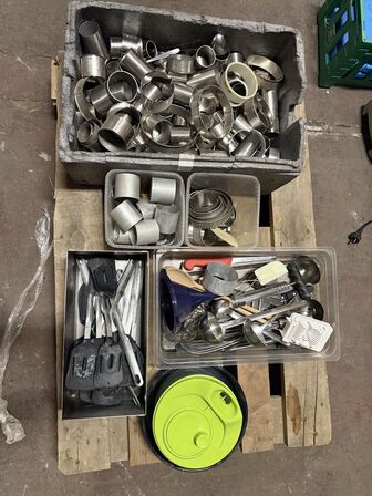 Blandede forme og udstikkere. Blandet køkkenværktøj.  (MOMSFRI)