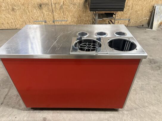 Buffetbord på hjul l.125. d70. h90. (MOMSFRI)