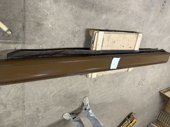 Motordrevet kasette markise l. 385 d. 300. Producent Viking.  (MOMSFRI)