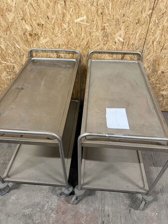 2 stk. rulleborde (MOMSFRI)