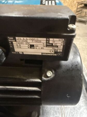 Grundfos vandtrykshæver  (MOMSFRI)