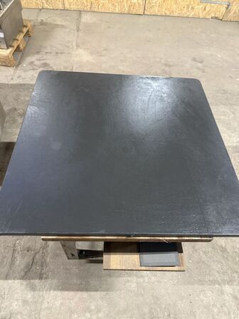 12 stk. Kunstlæder bordplader 80*80 (MOMSFRI)