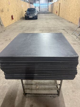 12 stk. Kunstlæder bordplader 80*80 (MOMSFRI)